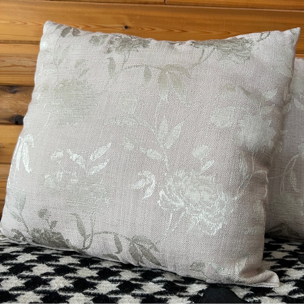 Floral Patterned Throw Pillows - Picture 5 of 5